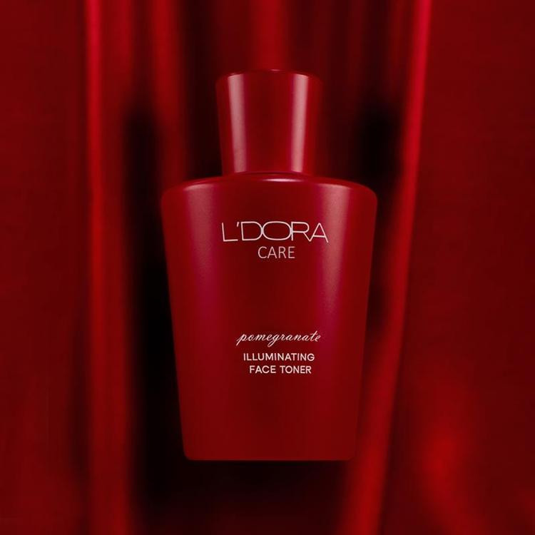 تونر روشن کننده صورت انار مناسب انواع پوست لدورا کر 300ml